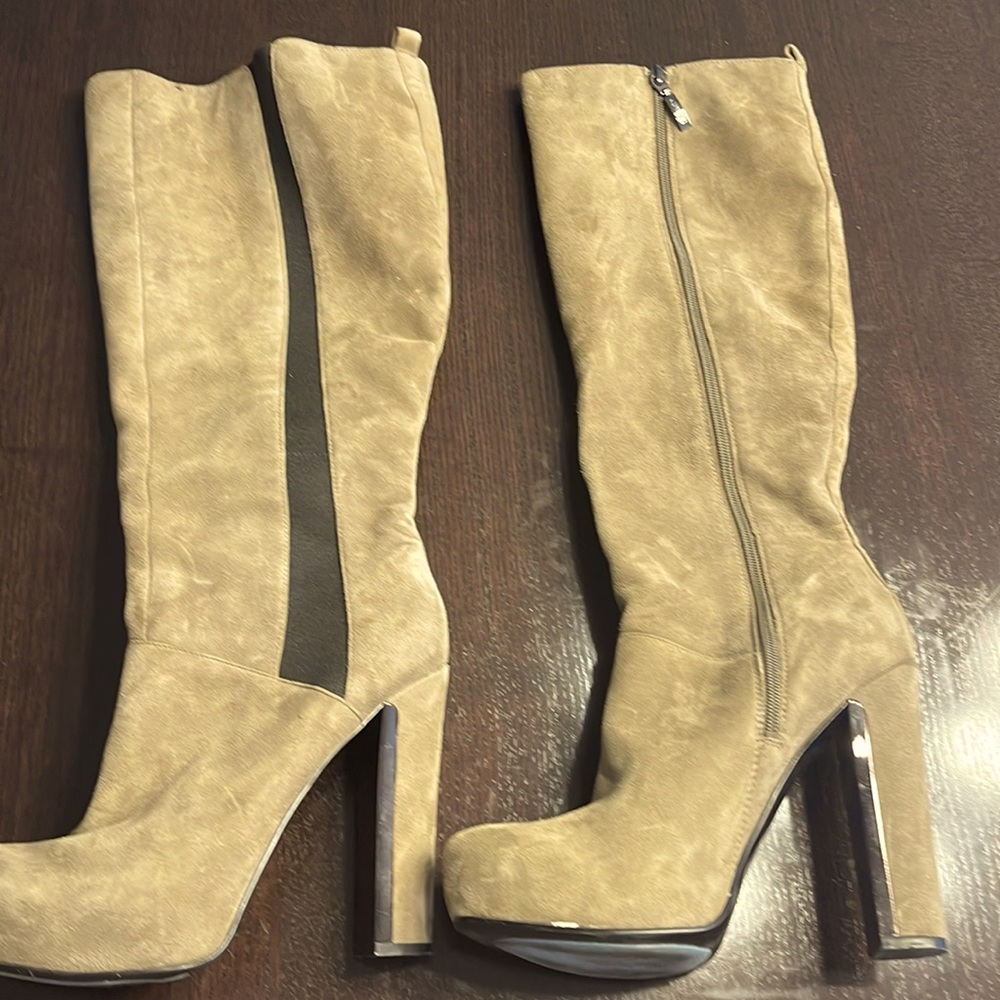 KNEE HIGH SIZE 9 WOMENS GUESS BOOTS